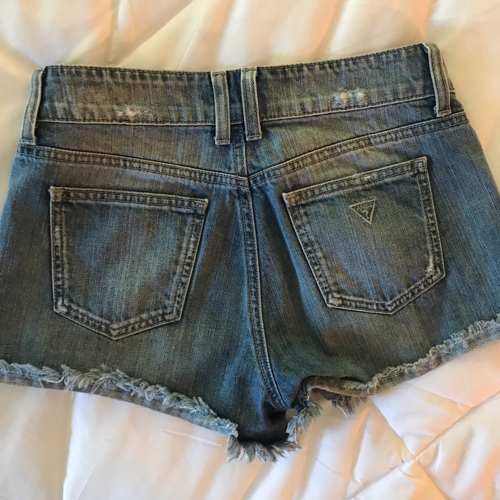 GUESS 🖤 denim short - Picture 3 of 4